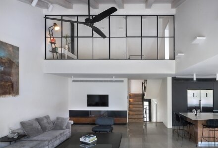 מעצבת פנים במרכז